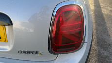 MINI Hatchback 135kW Cooper S Level 3 33kWh 3dr Auto Electric Hatchback